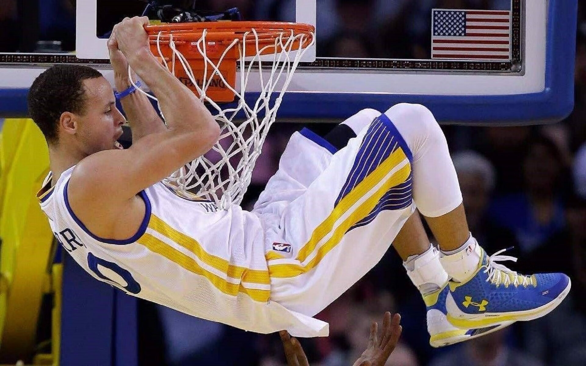NBA赛季数据分析在战术决策中的应用，nba赛季球队战绩排名